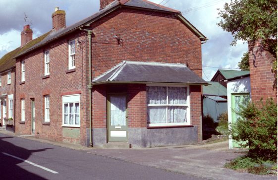 12 High Street, House