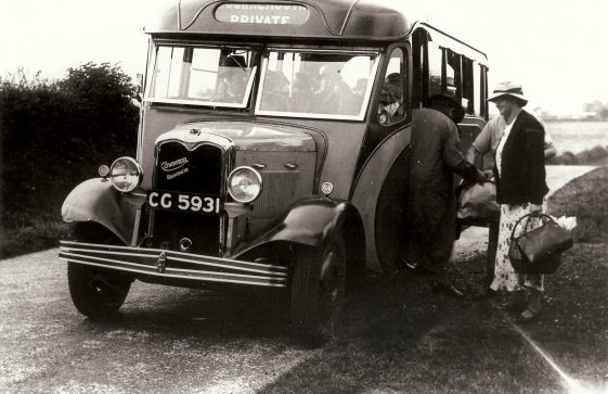 Bus on Salisbury Road