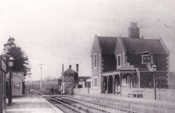Dunbridge Station